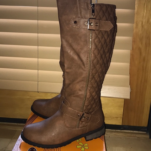 Cognac Riding Boots - Picture 2 of 3